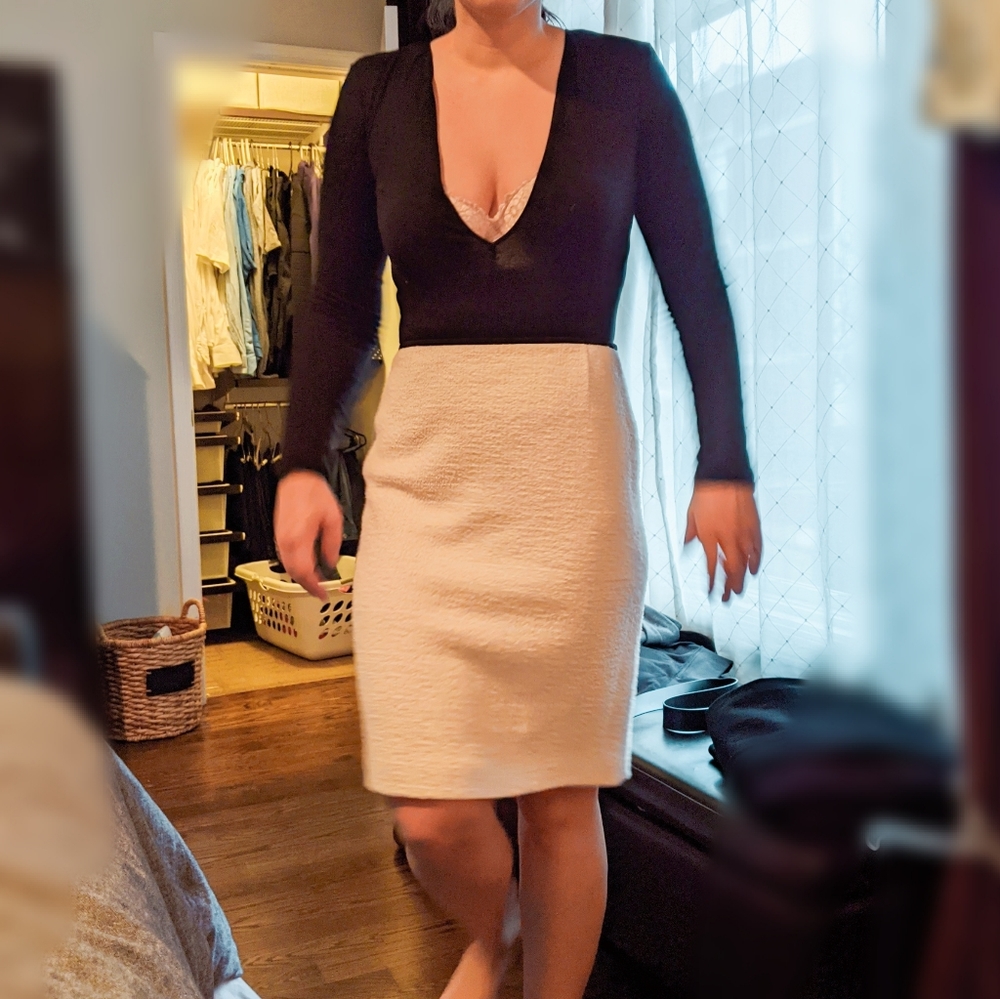 NWOT HUGO BOSS Winter white Skirt